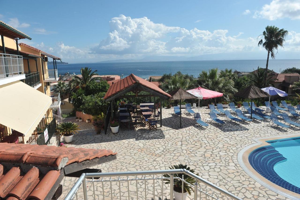 Corfu Hotel Apartments Mpenitses Eksteriør billede