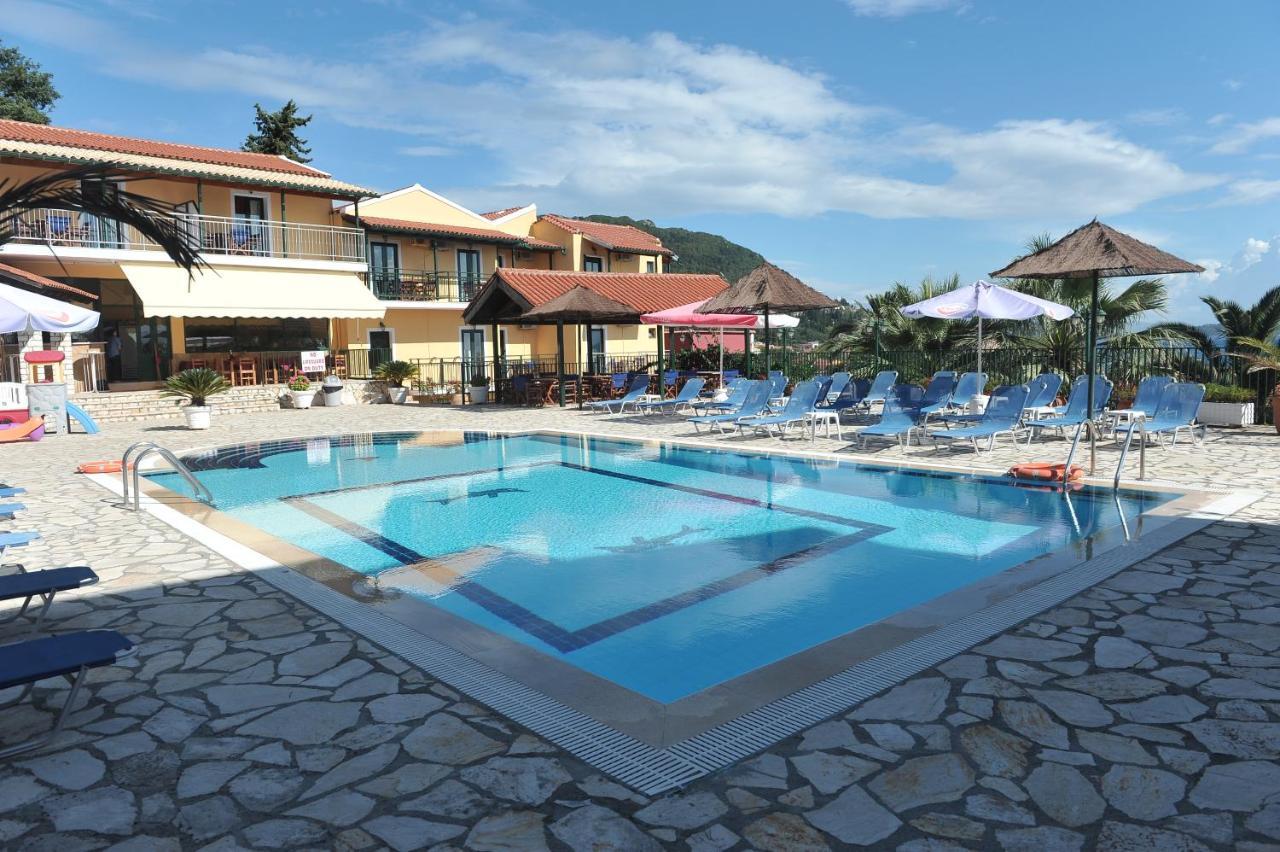 Corfu Hotel Apartments Mpenitses Eksteriør billede